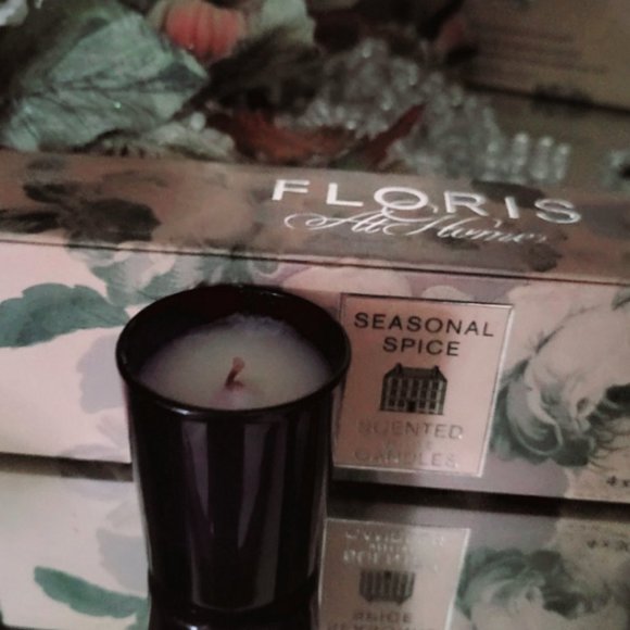 FLORIS LONDON ~ SEASONAL SPICE ~ TWO 4pc Scented Candle Sets ~ 8 oz / 24… - Picture 3 of 3